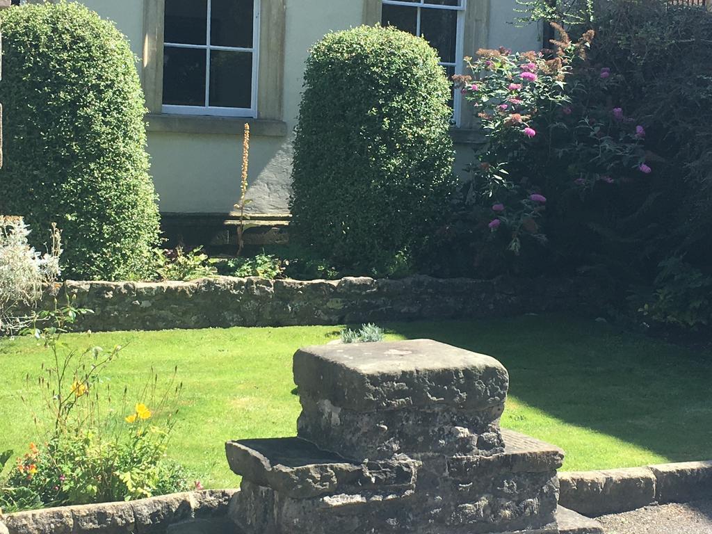 Bed and Breakfast Bowlish House Shepton Mallet Exterior foto
